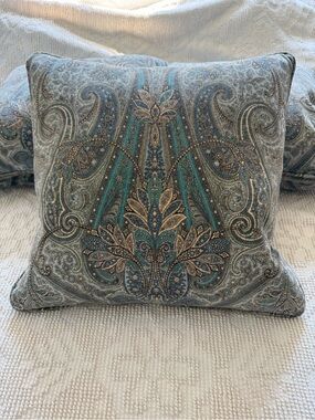 Paisley Velvet Throw Pillows 18” Set of Three With Feather Inserts Hidden Zipper